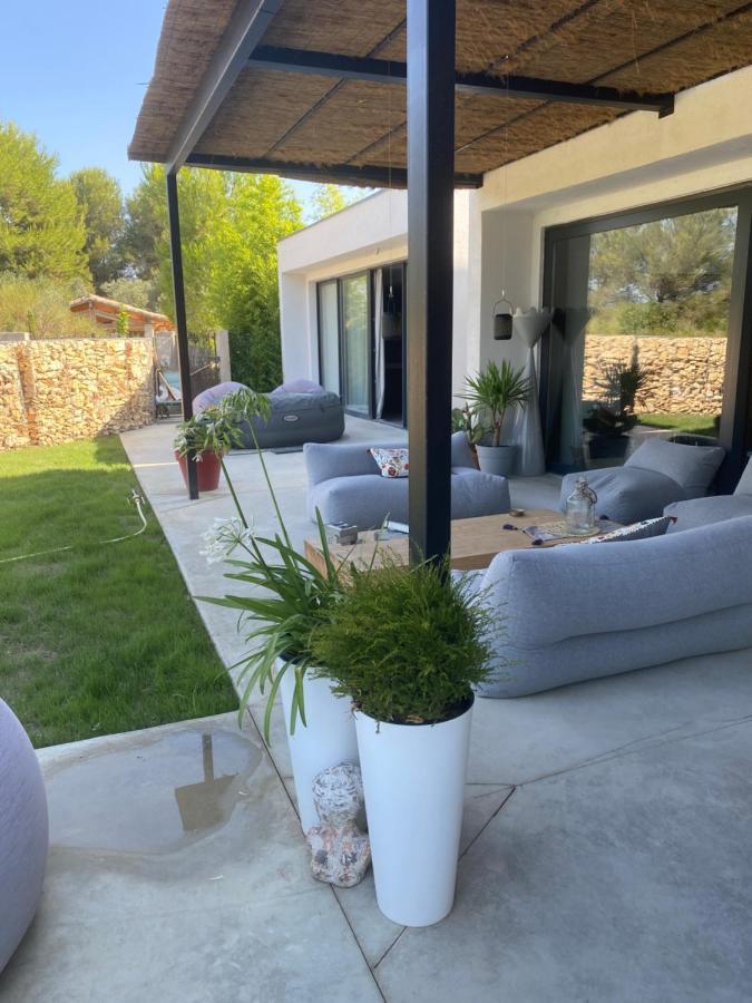 Coline En Provence Bed & Breakfast Chateaurenard Bagian luar foto